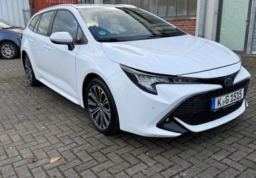 Toyota Corolla 94.500 km 17.999 &euro; Köln 51103