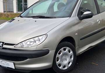 Peugeot 206 100.000 km 1.499 &euro; Köln 51107