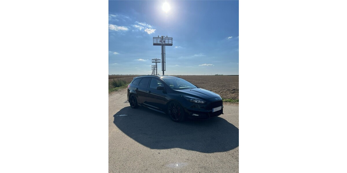 Ford Focus 84.900 km 16.900 &euro; Köln 50667