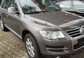 VW Touareg 211.898 km 7.450 &euro; Radevormwald 42477