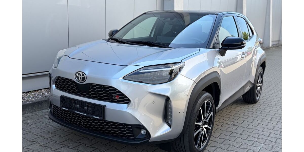 Toyota Yaris 34.000 km 24.190 &euro; Düsseldorf - Bezirk 8 40231