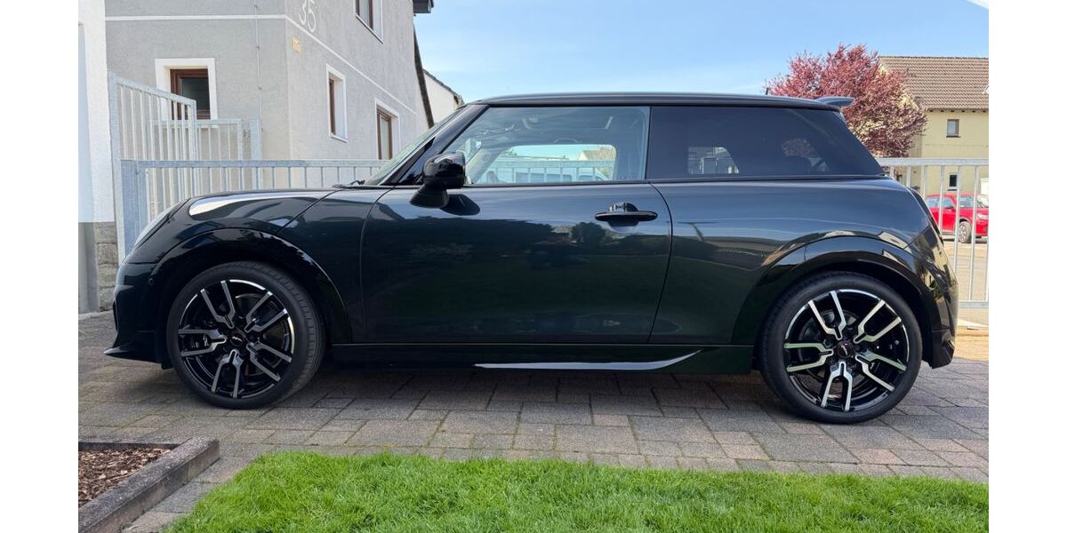 Mini Cooper S 9.736 km 31.900 &euro; Köln 51109