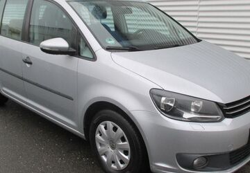VW Touran 327.000 km 4.888 &euro; Köln 50933