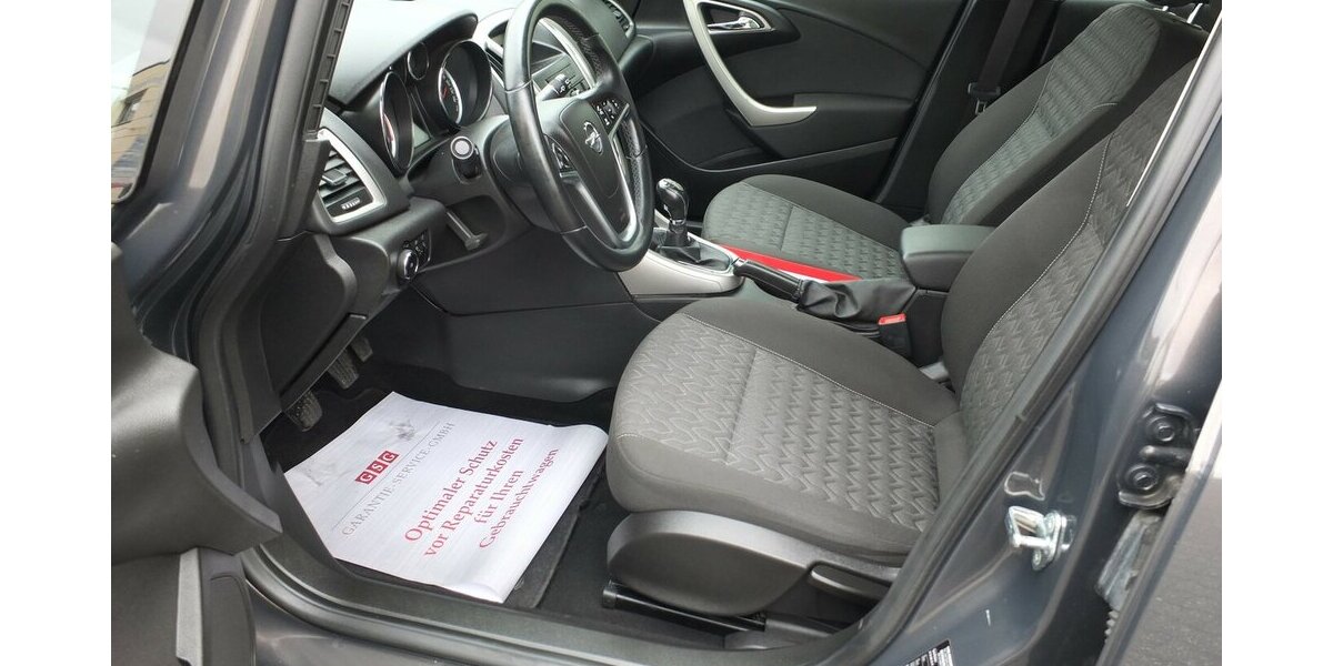 Opel Astra ACTIVE KLIMAANLAGE 17 ZOLL LMF TEMPOMAT 92.855 km 7.598 &euro; Köln 50858