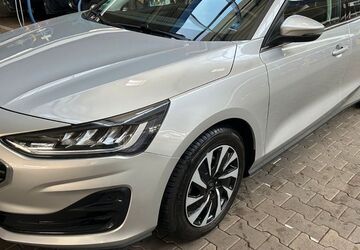 Ford Focus 23.000 km 18.600 &euro; Köln 50829