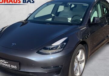 Tesla Model 3 102.444 km 24.350 &euro; Kaarst 41564