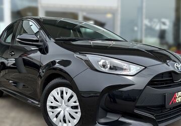 Toyota Yaris 30.750 km 17.890 &euro; Dormagen 41540