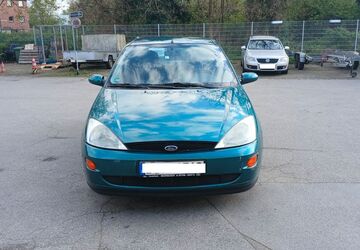 Ford Focus 142.000 km 1.690 &euro; Ratingen 40878