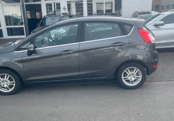 Ford Fiesta 120.400 km 6.900 &euro; Köln 50829