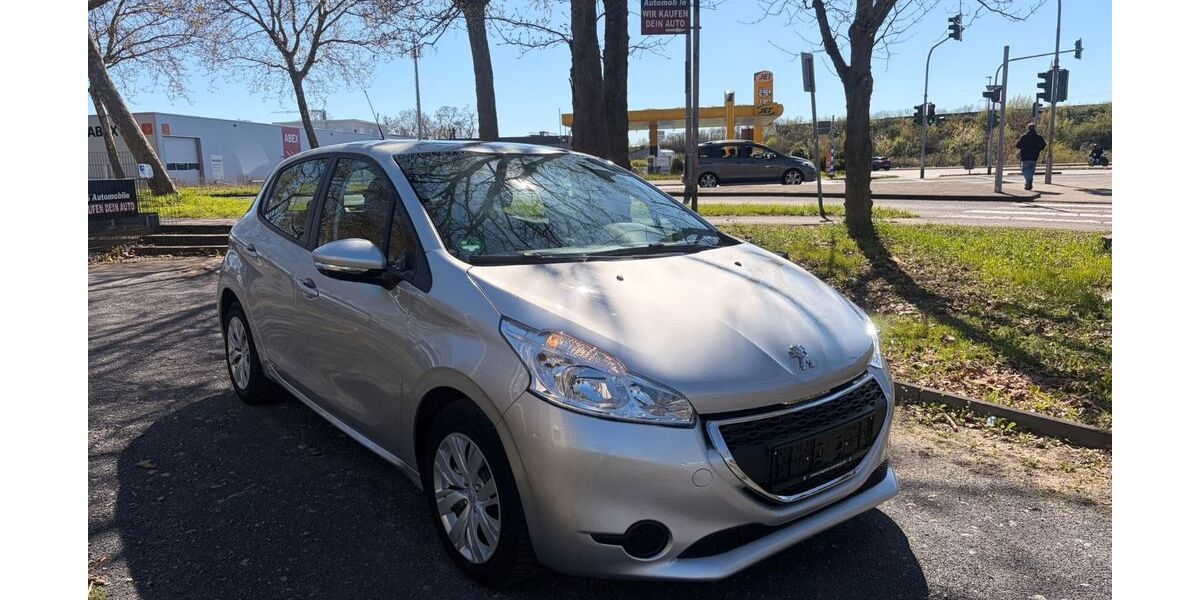 Peugeot 208 27.000 km 9.700 &euro; Köln 51107