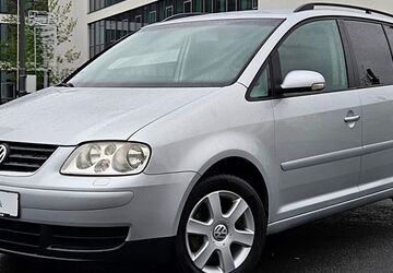 VW Touran 230.000 km 4.900 &euro; Köln (Ostheim) 51107