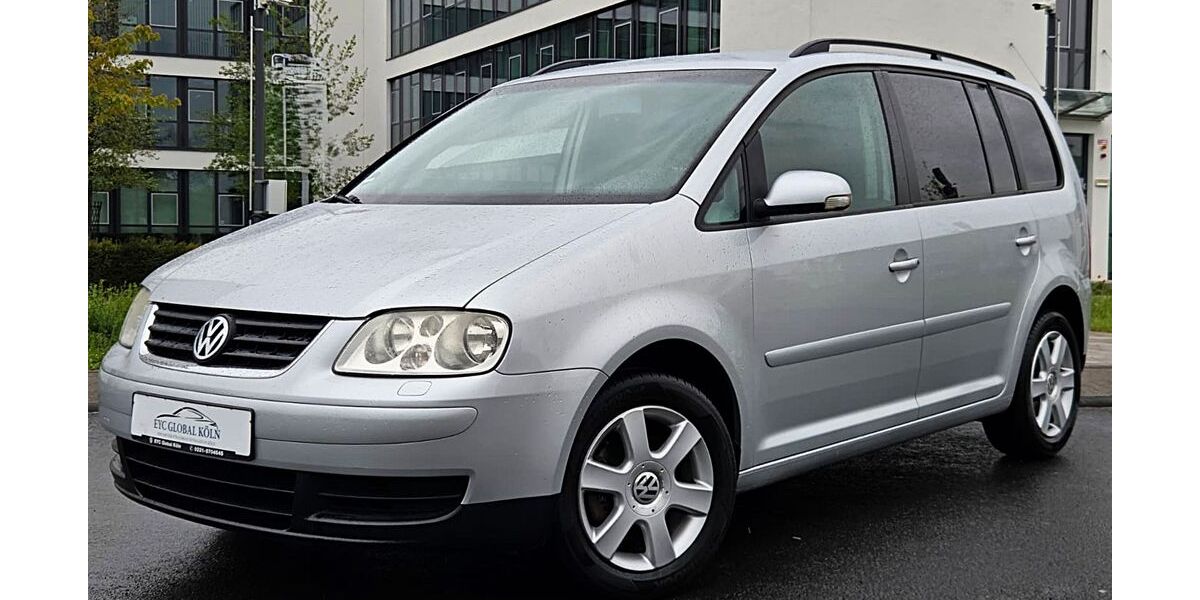 VW Touran 230.000 km 4.900 &euro; Köln (Ostheim) 51107