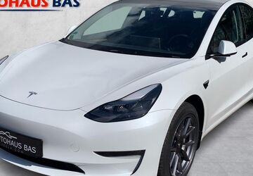 Tesla Model 3 77.379 km 29.950 &euro; Kaarst 41564