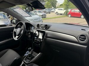 Suzuki Vitara 1.4 Comfort Hybrid +Navi+RCam+Sitzhzg+ 48.519 km 16.450 &euro; Meerbusch 40667