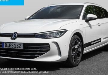 VW Passat 9.999 km 45.880 &euro; Düsseldorf 40233