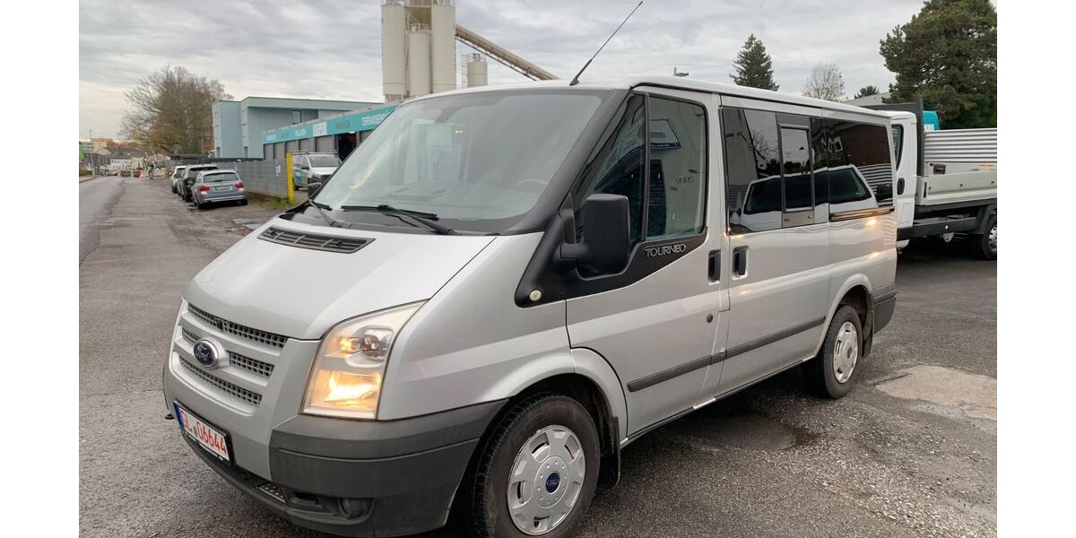 Ford Tourneo 123.800 km 13.699 &euro; Bergisch Gladbach 51465