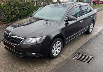 Skoda Superb 227.000 km 6.300 &euro; Burscheid 51399