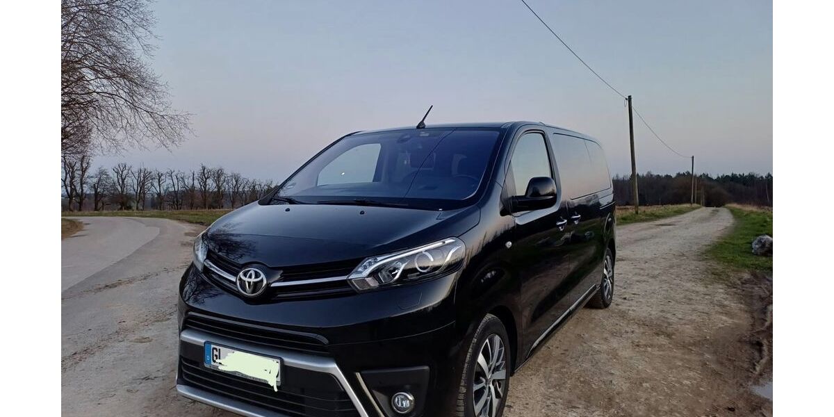 Toyota Proace (Verso) 95.000 km 32.900 &euro; Wermelskirchen 42929