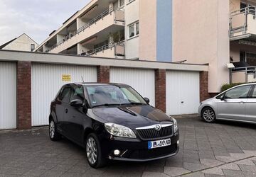 Skoda Fabia 147.425 km 6.799 &euro; Düsseldorf 40231